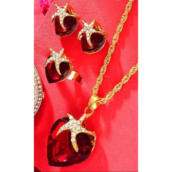 Gold Red STRAWBERRY Heart Rhinestone Necklace Earrings Ring Jewelry Set - Picture 3 of 8